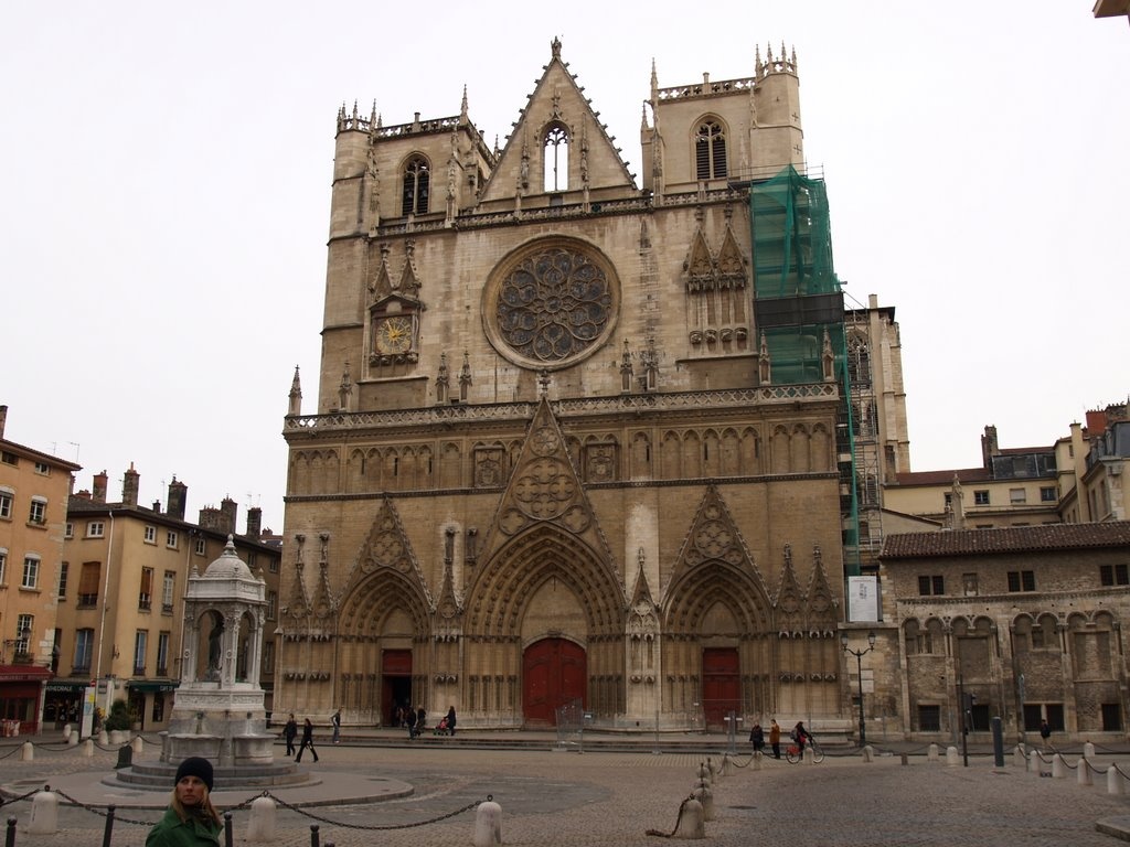 Catedral SaintJean de Lyon Viajar a Francia