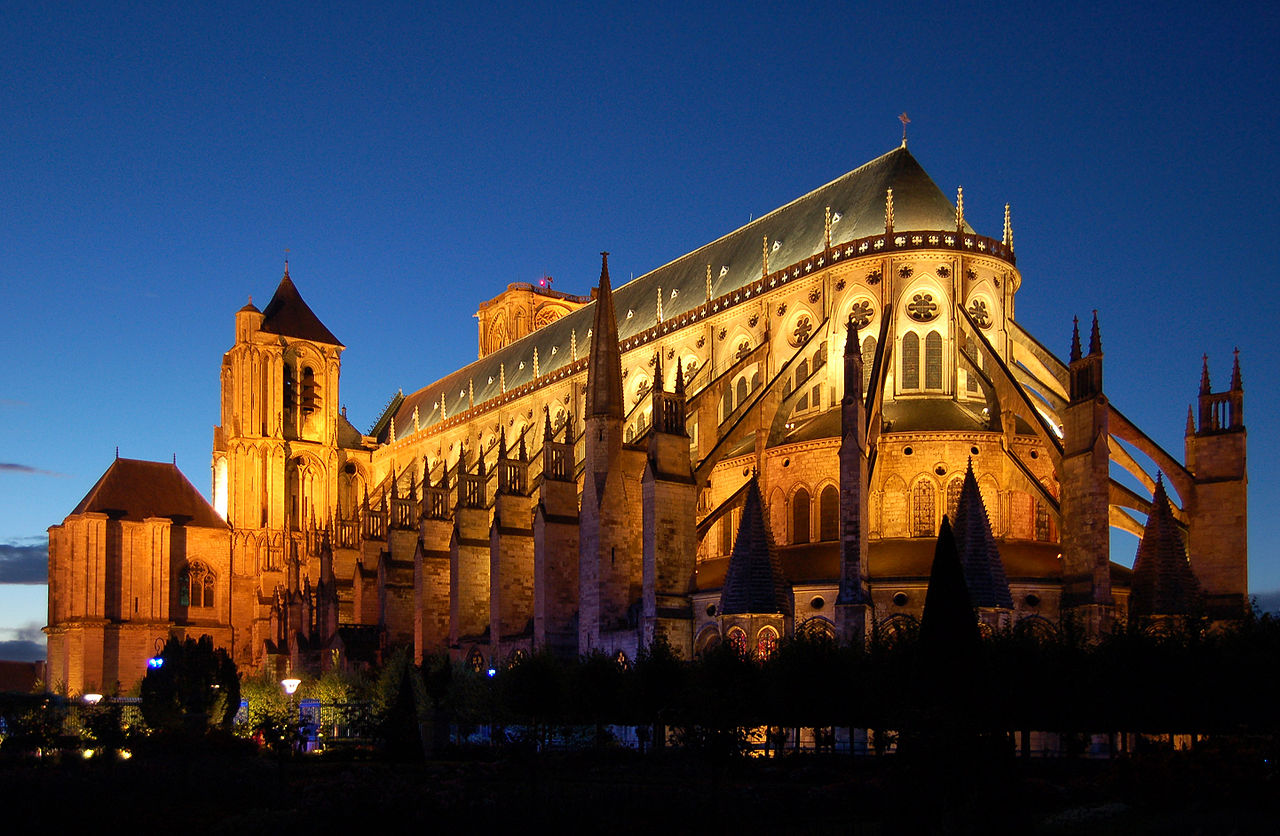 Catedral-de-Bourges - Viajar a Francia